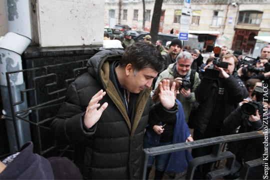 Саакашвили бесславно уходит из Одессы