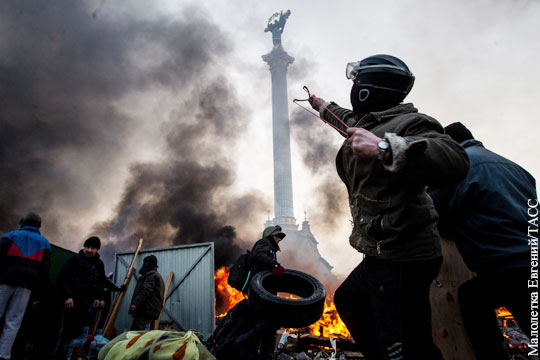 СМИ: Порошенко шесть часов допрашивали по делу о Майдане