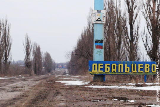 Украина увязала отвод сил в Донбассе с контролем над Дебальцево