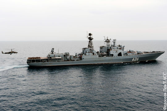 Российский военный корабль спас экипаж украинского судна в Средиземном море