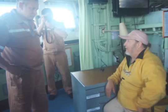 Киев не упомянул участие российского военного корабля в спасении украинского судна