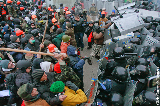 Янукович: Войну на Украине начала действующая власть