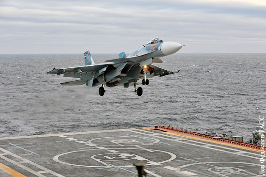 Су-33 при посадке на авианосец «Адмирал Кузнецов» упал в Средиземное море