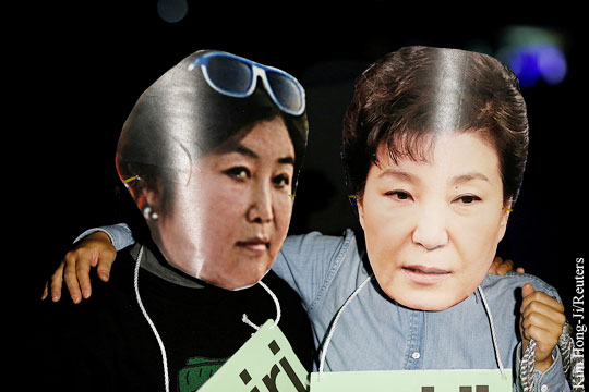 Президенту Кореи вынесли импичмент за дружбу с гадалкой