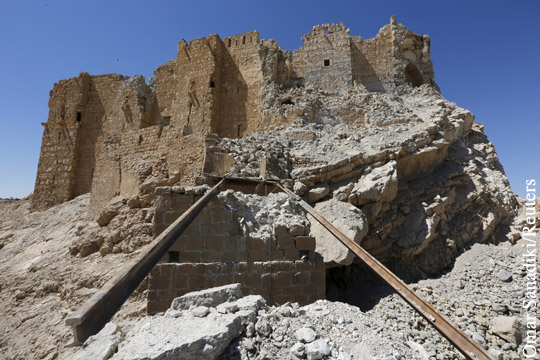 Боевики ИГ захватили древний замок в Пальмире