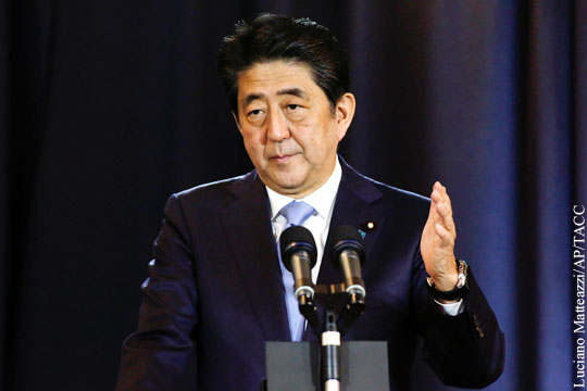 Абэ заявил о готовности закончить территориальный спор с Россией