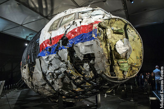 Полиция Нидерландов конфисковала материалы независимого расследования крушения MH17
