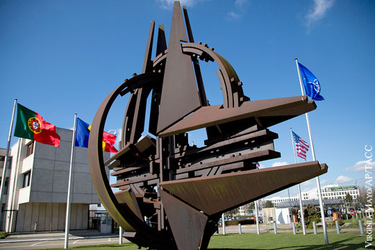 Франция попросила США разрешить занять место Британии в командных структурах НАТО