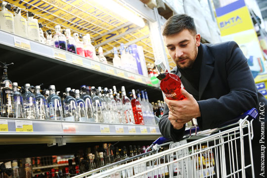 Минфин предложил повысить цену на водку до 219 рублей