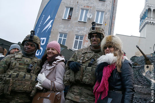 Министр обороны Польши приветствовал солдат США словами «Мы ждали вас десятки лет!»