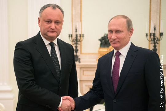 Путин принял в Кремле президента Молдавии Додона