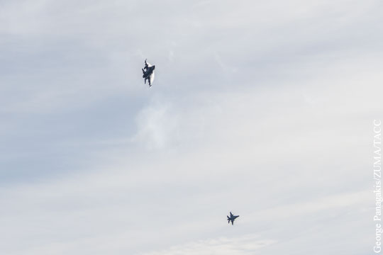 Американцы сымитировали воздушные бои между F-16 и Су-27