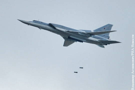 Российские Ту-22М3 нанесли удар по ИГ в Дейр-эз-Зоре