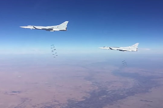 Российские Ту-22 нанесли авиаудары по ИГ в Дейр-эз-Зоре