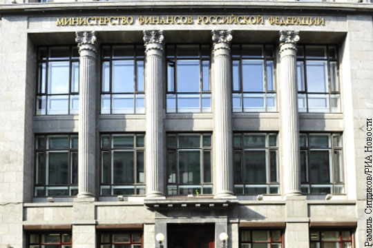 Минфин решил до марта ежедневно покупать валюту на 6,3 млрд рублей