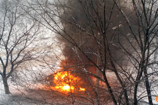 Взрыв автомобиля в Луганске квалифицировали как теракт