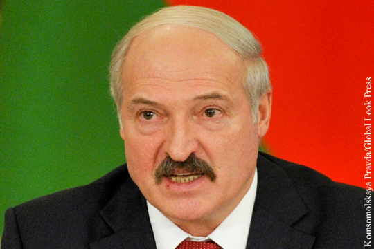 Лукашенко: При получении наград биатлонисты могут открывать мою дверь ногой
