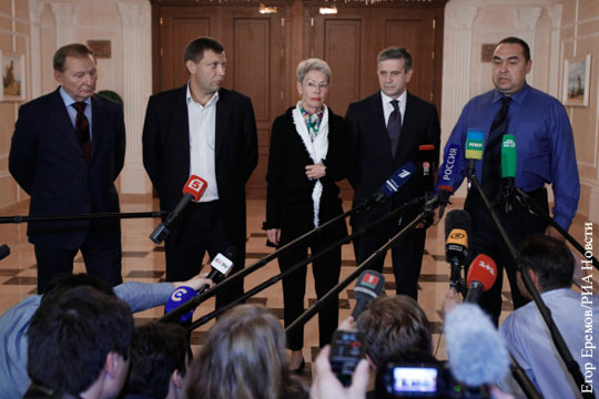 Киев выбирает из нескольких вариантов отказа от Минских соглашений