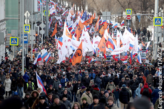 ГУВД Москвы назвало число участников шествия памяти Немцова