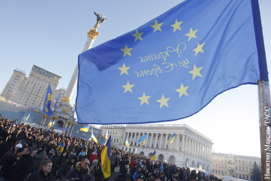 Послы ЕС могут отменить визы для украинцев в четверг