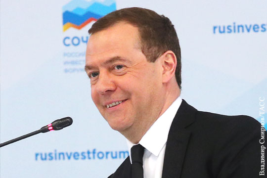 Медведев посоветовал аграриям не бояться отмены западных санкций