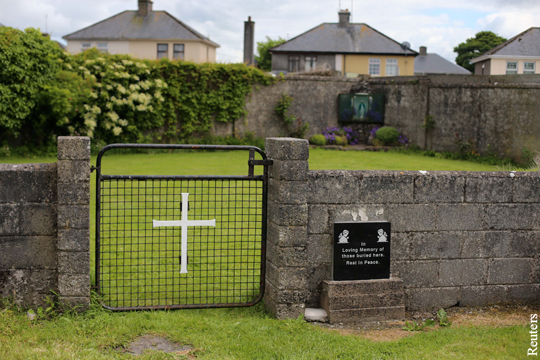 На территории католического приюта в Ирландии нашли массовое захоронение детей