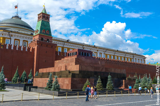 Русская православная церковь за рубежом призвала убрать Ленина с Красной площади