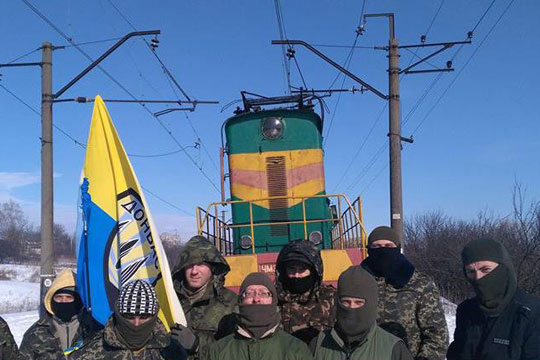 Украинские силовики разгромили редут участников блокады Донбасса