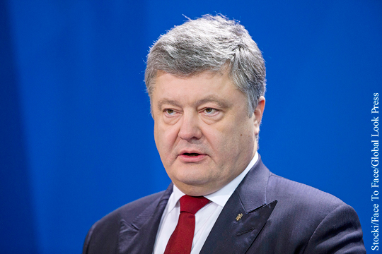 Порошенко отказался вести торговлю с национализированными в Донбассе предприятиями
