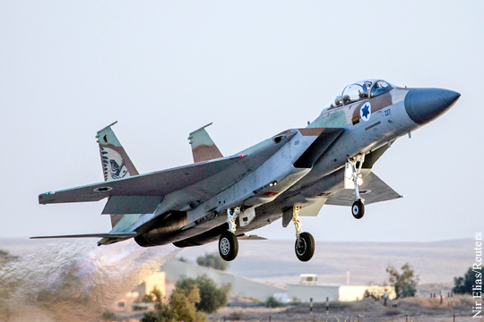 По атаковавшим цели в Сирии самолетам Израиля выпустили ракеты