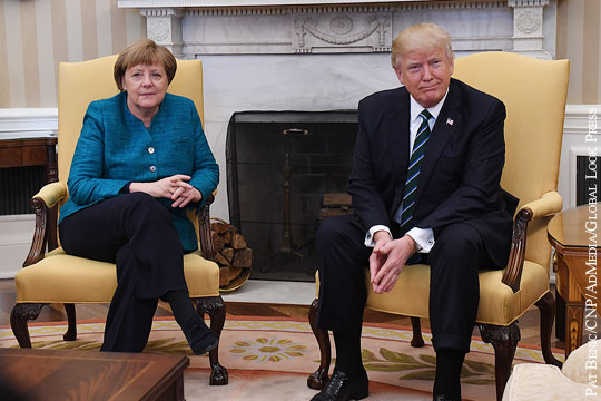 В Вашингтоне объяснили отказ Трампа жать руку Меркель