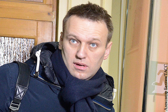 Полиция отбила Навального у разгневанных историей с Родиной-матерью волгоградцев