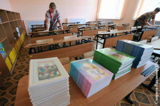 На Украине из школьной программы предложили убрать Толстого и Достоевского