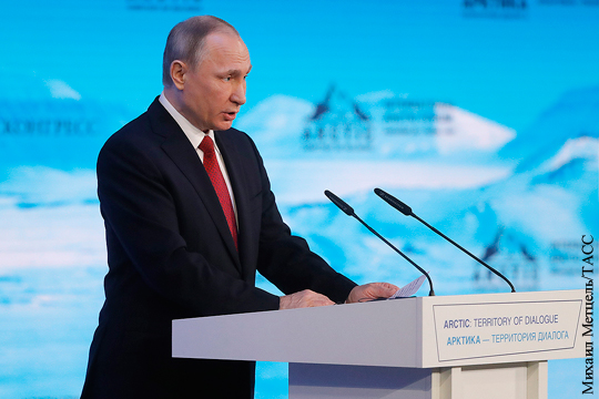 Путин поручил создать структуру по развитию Северного морского пути