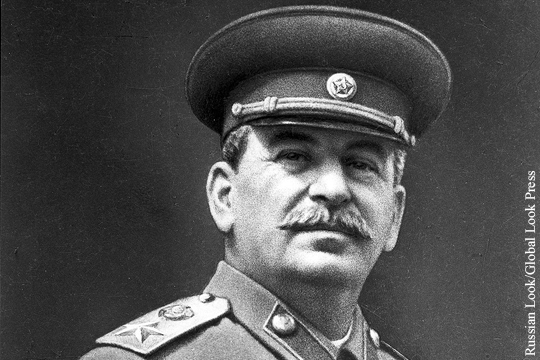 Грузинские коммунисты призвали перезахоронить Сталина на родине