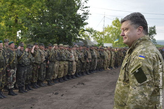 Порошенко усилил ответственность украинских силовиков за пьянство