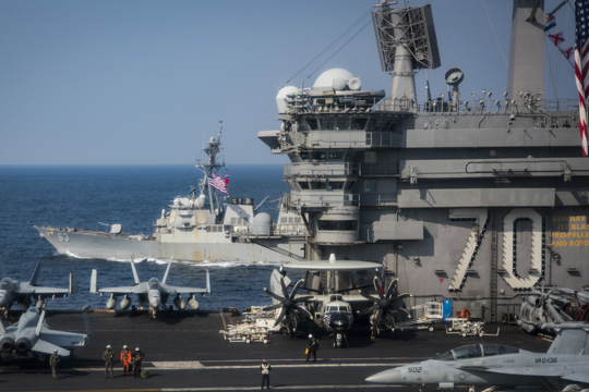 Трамп готовит американский флот для противостояния с Китаем