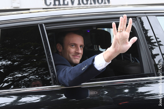 Макрон выиграл первый тур выборов президента Франции