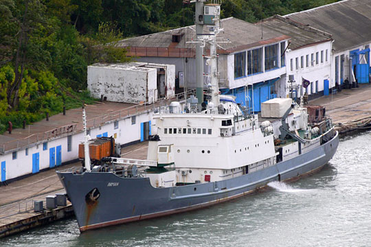 Экипаж затонувшего «Лимана» переправили на турецкий военный корабль