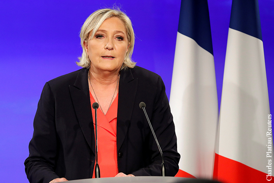 Ле Пен признала победу Макрона на выборах президента Франции