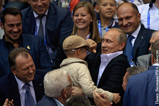 ВЦИОМ: Работу Путина одобряют 82,1% россиян