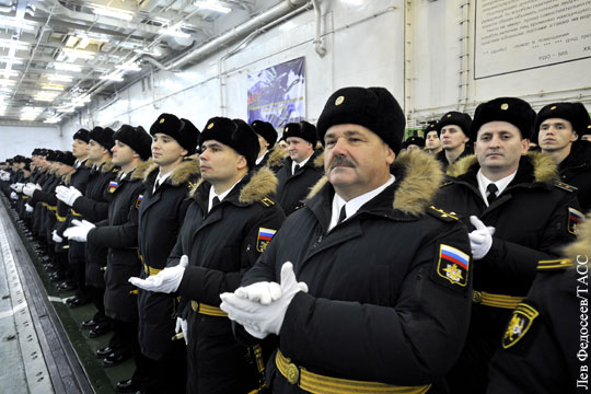 Офицерам с «Адмирала Кузнецова» вручены награды