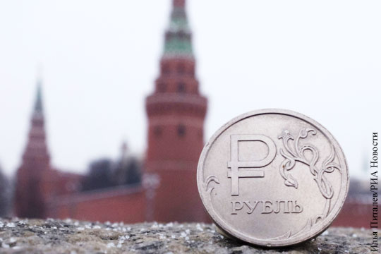 Bloomberg предсказал «вербальные интервенции» Кабмина для ослабления рубля