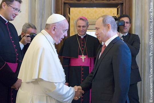 Для Ватикана Москва явно ценнее Украины