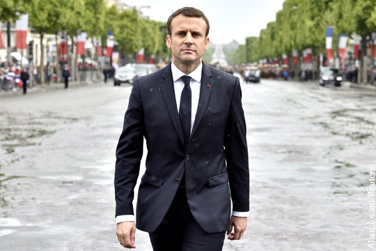 Россияне оценили итоги выборов президента Франции