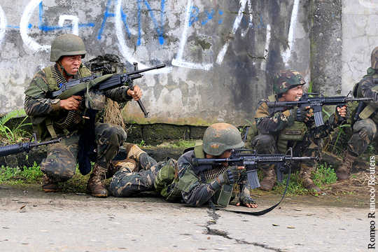 Филиппины применили спецназ и боевые вертолеты в сражениях с исламистами за город Марави