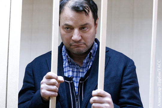 Экс-главу студии Серебренникова отправили под домашний арест