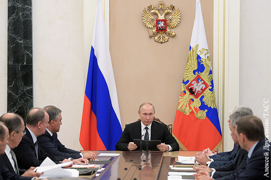 Путин обсудил с Совбезом операцию ВКС России в Сирии