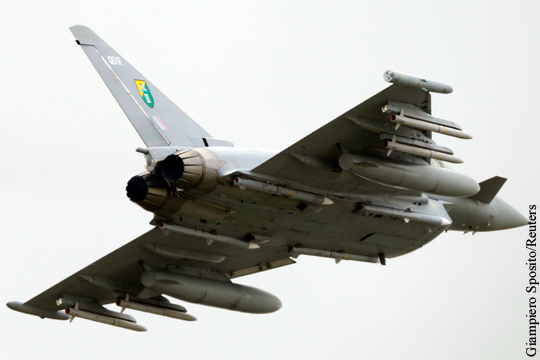 СМИ: Британские истребители подняли в небо из-за российских самолетов