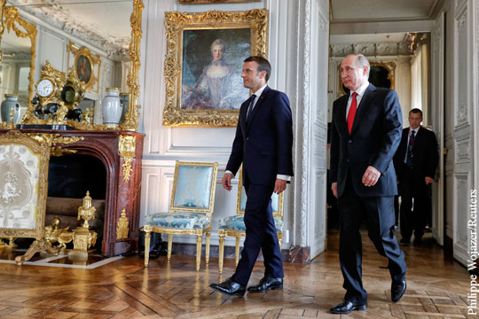 Путин и Макрон начали первую встречу в Версале